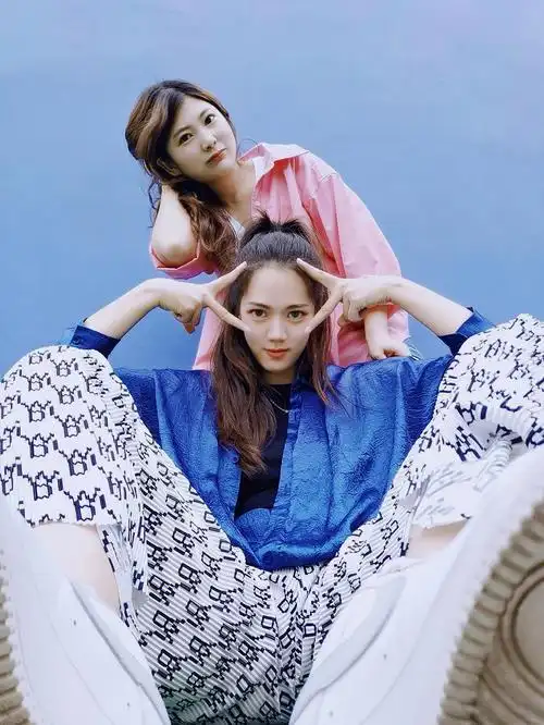 闺蜜拍照姿势有没有想要的