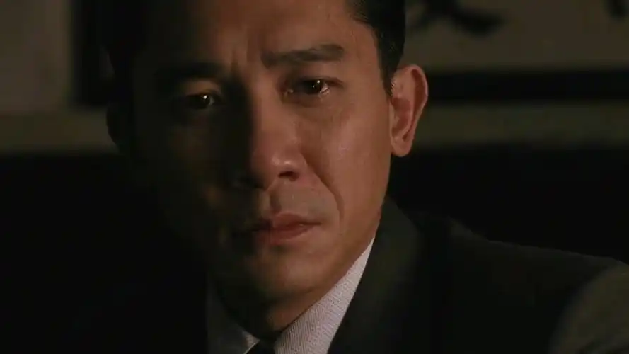 梁朝伟人生经历,感情曲折终获幸福