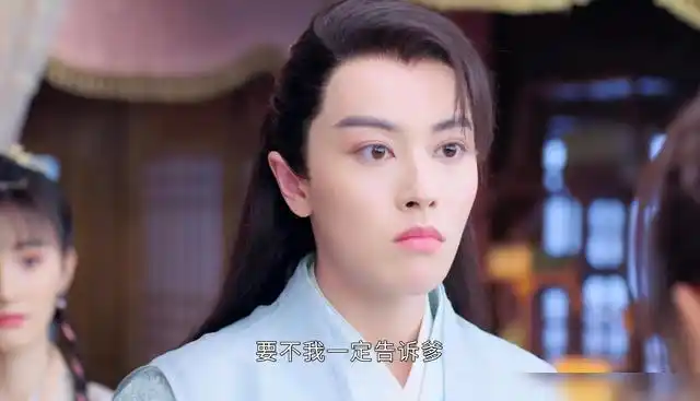 邢恩又女扮男装了,她这是赤裸裸祸害女孩子,男主都没有她帅