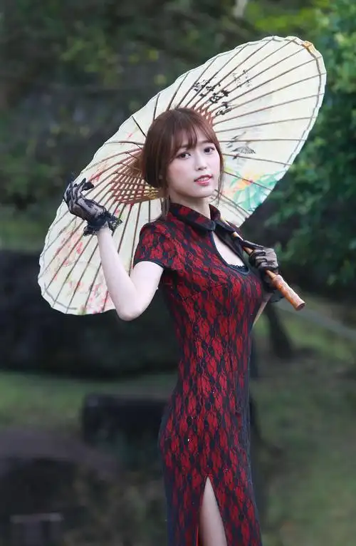 人像摄影娟娟静美的旗袍女子凸显东方风韵之美