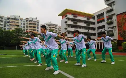 《我的体育老师》广州天河试映反响热烈 聚焦高中体育课