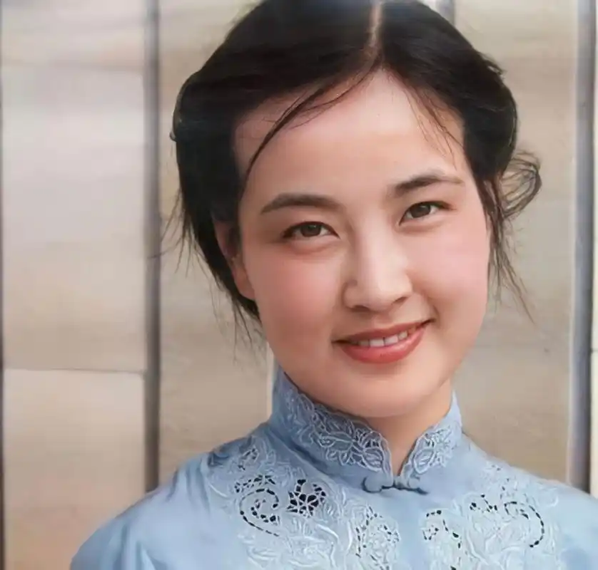 在中国影视界,演员刘晓庆是个成功者,她特立独行,很有个性,不受世俗的