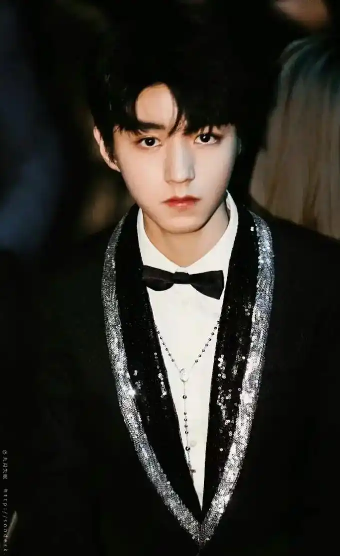 王俊凯超拽图片,值得你收藏爱豆标签:#王俊凯  个人标签:# - 抖音