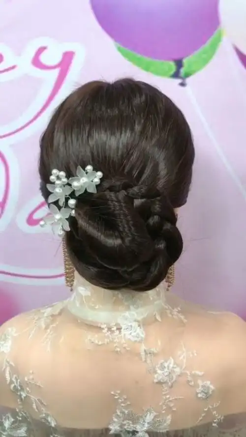 超美丽的贵妇盘发,适合各种聚会活动,一定不要错过