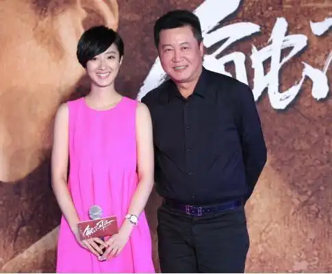 【图】著名导演赵宝刚现任妻子 是身家几十亿大老板