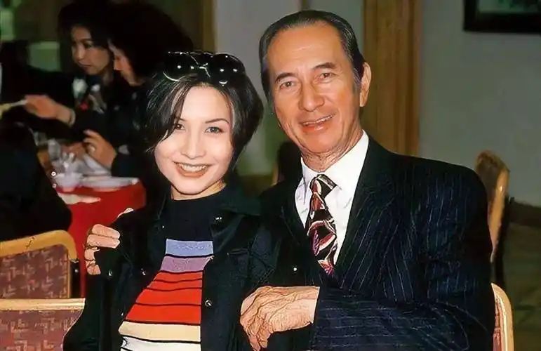 何超琼_何超仪_家族