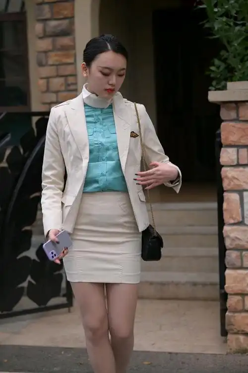职业装美女