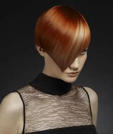 女生不对称沙宣短发发型