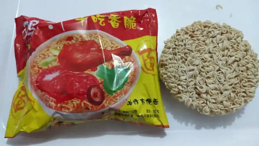 陕西汉中特产城固月亮亮牌鸡汁干脆方便面果干方便面