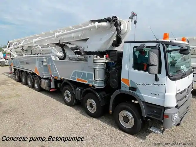 奔驰actros 7561 7轴泵车