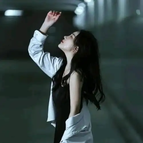 网易云头像伤感 高清好看的网易云emo伤感头像图片_个性头像_头像屋