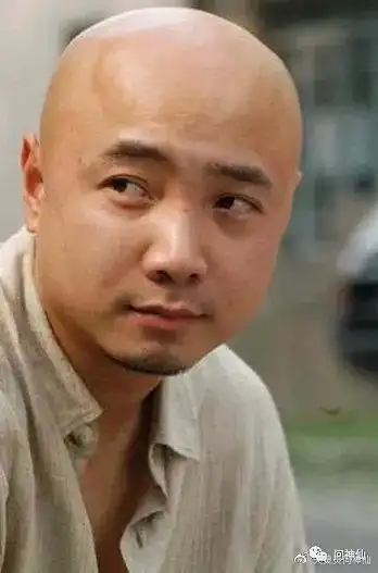 逢年过节都有徐峥拍的电影来说说徐峥和小陶虹夫妻俩的面相