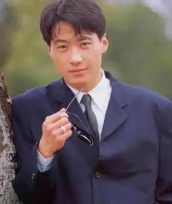 歌手黎明个人资料简介-伤了舒淇后,被乐基儿伤,51岁当爸后,黎明被小19