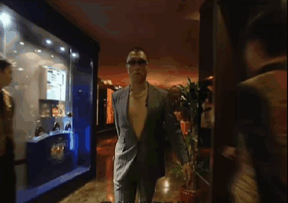 孙红雷gif落地请开手机gif大哥gif黑社会gif走路gif霸气gif墨镜gif