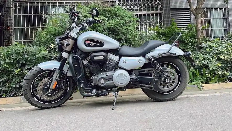 靠背适用于奔达金吉拉bd300改装矮款摩托车坐垫