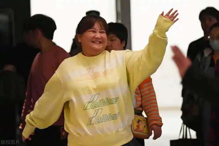 贾玲减肥辛酸史,为电影付出巨大代价!_挑战_体重_作品