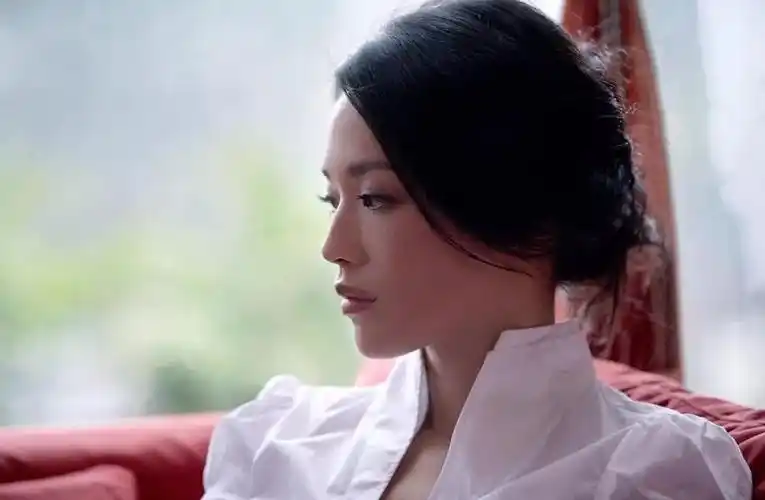 上海暴雷,山鬼舒淇(上海堡垒)影评