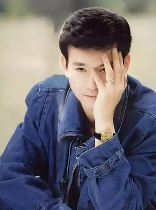 郑少秋  写真集