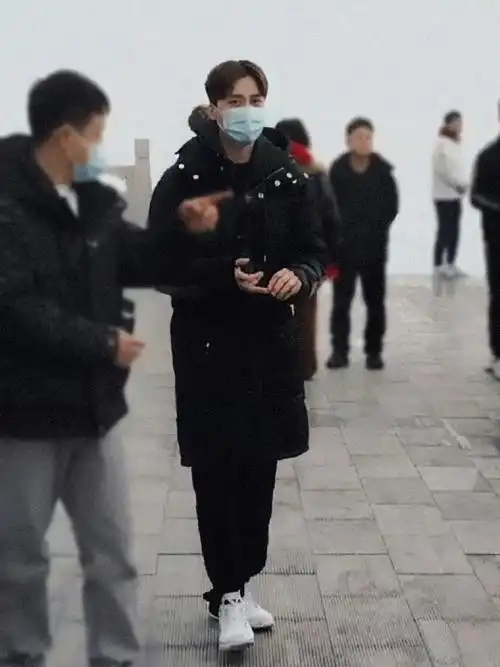 李易峰现状##挑战每天按相册顺序发一张李易峰的照片