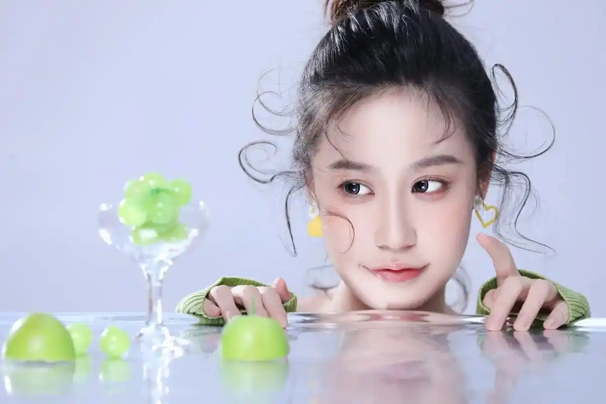 飞乐时青春少女写真.#拍照92 #美出高级感 #拍照姿势 # - 抖音