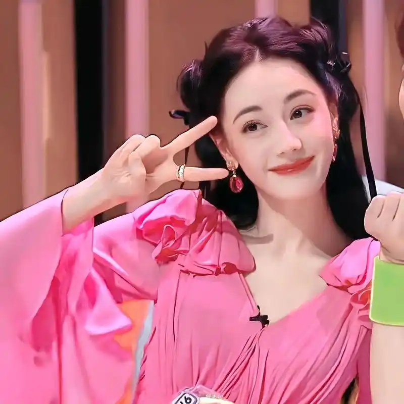 迪丽热巴头像.太甜了!#迪丽热巴 #迪丽热巴你好星期六 - 抖音