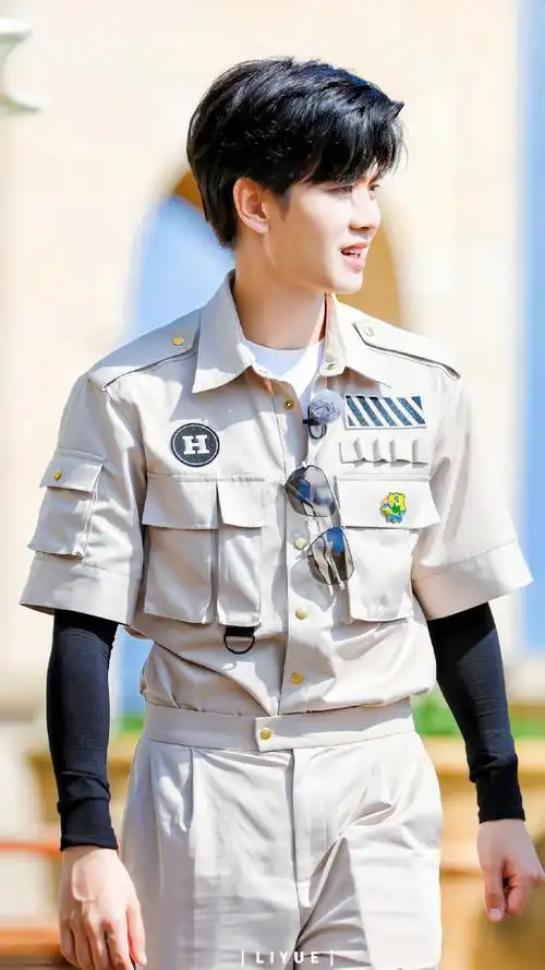 各种搞怪 让人笑到不行的超咪上综艺@任嘉伦allen#任嘉伦#rjl#任嘉伦