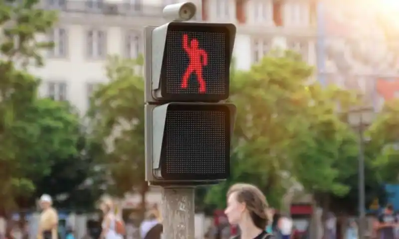 dancing traffic light