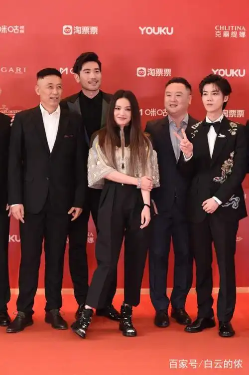 高以翔上海走红毯遭嫌弃?宝藏男孩高以翔再也藏不住了