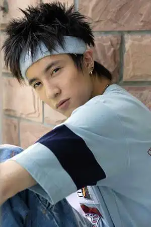 薛之谦自曝创作灵感来自恋情敢于面对失败图