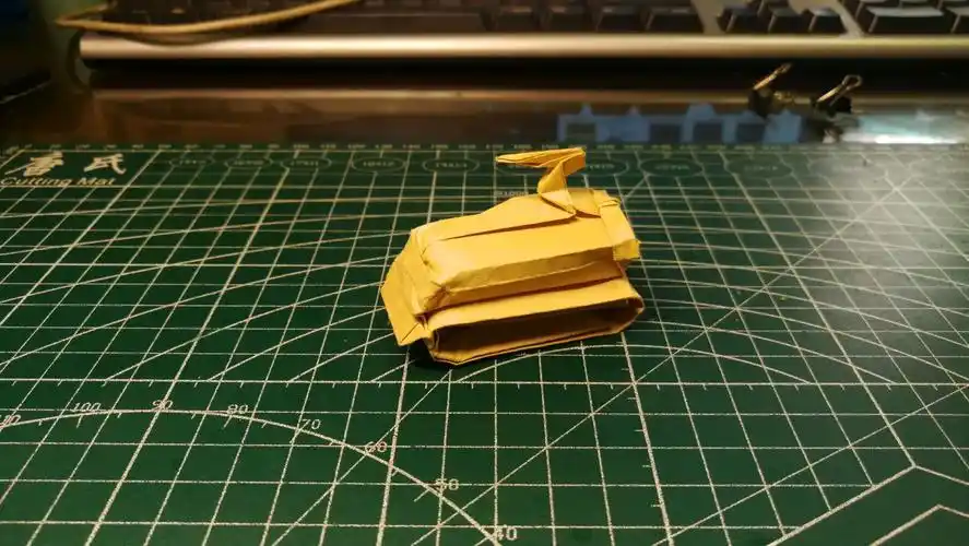 折纸装甲车仿折