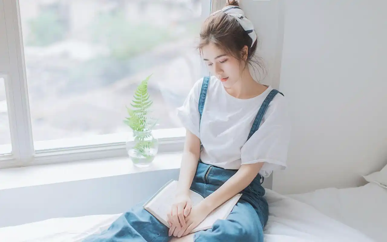 养眼小清新女生唯美文艺写真桌面壁纸