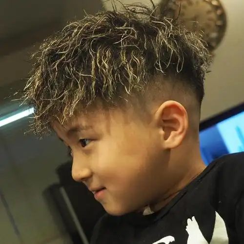 小男孩发型,效果就是不一样,剪完真时尚|卷发|刘海|发蜡|烫发|锅盖头