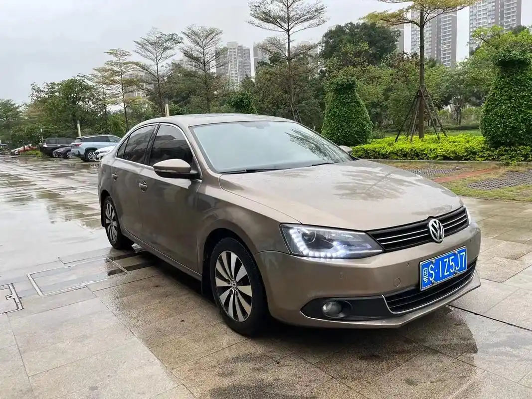 2013年上牌大众速腾,1.4t自动旗舰版,天窗 - 抖音