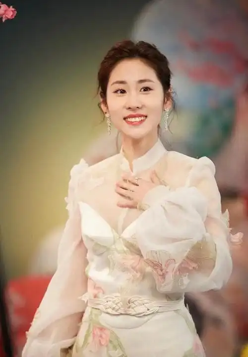 张碧晨,拿什么抵抗我|唱片|音乐专辑_网易订阅