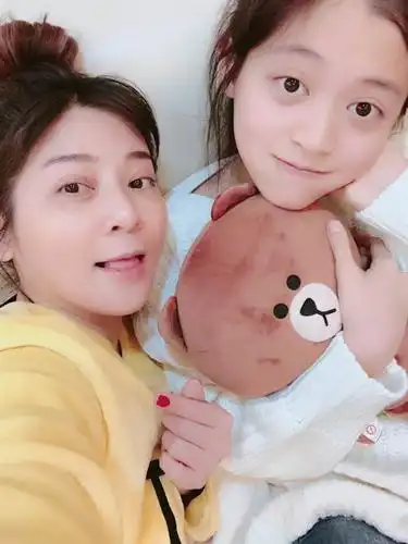 吴奇隆刘诗诗被爆3年婚玩完! 最新照片真相大白了