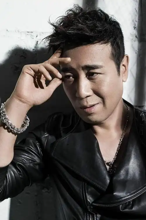 娱乐圈不少越老越吃香的男星,个顶个的有魅力.下面小编带大家盘点下