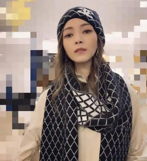 41岁的侯佩岑晒近照,状态不输昆凌,难怪周杰伦一直忘不了_照片_样子