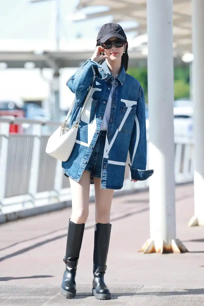 杨紫&华伦天奴.美图分享🫣 cr 自力更生#杨紫