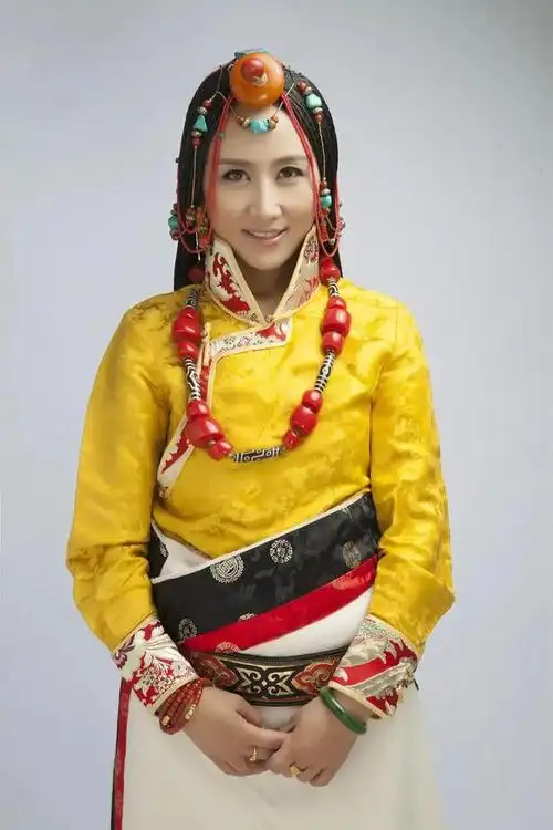 著名藏族歌手 央金兰泽代表作《遇上你是我的缘》《爱琴海》中国好