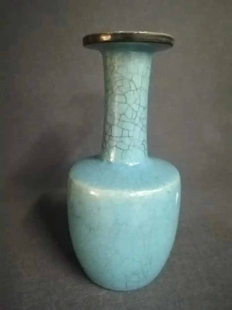 宋汝窑天蓝釉盘口瓶微观痕迹 - 抖音