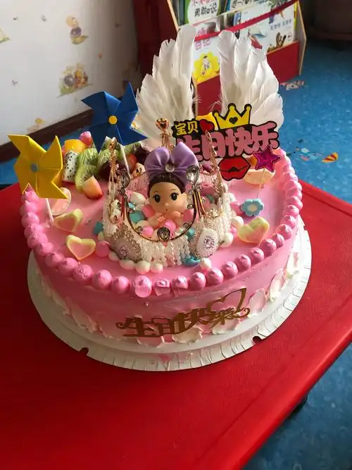 天慧幼儿园赵若小朋友生日快乐,健康快乐每一天