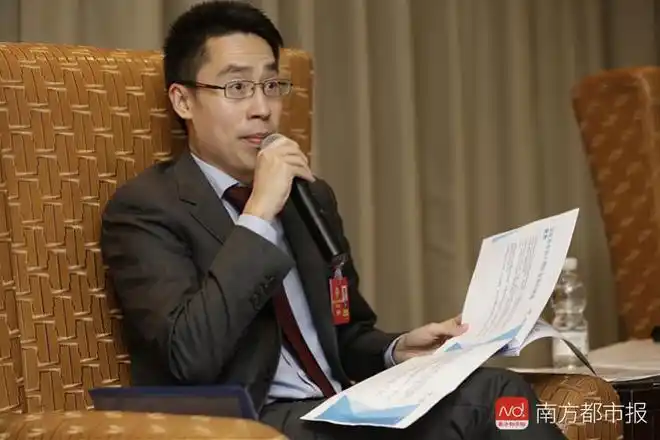 霍启山香港青年对大湾区了解度大幅提升建议探索大湾区青年卡