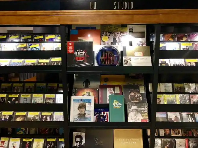 极具收藏价值的古典唱片,这家音像店带给你惊喜