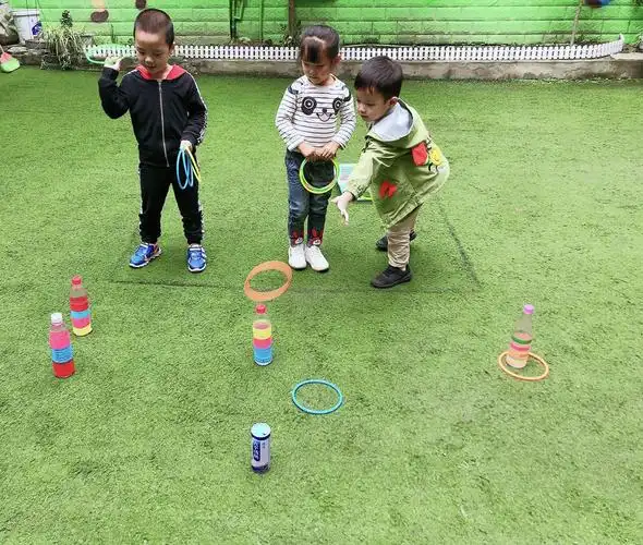 大班.《套圈圈大赛》