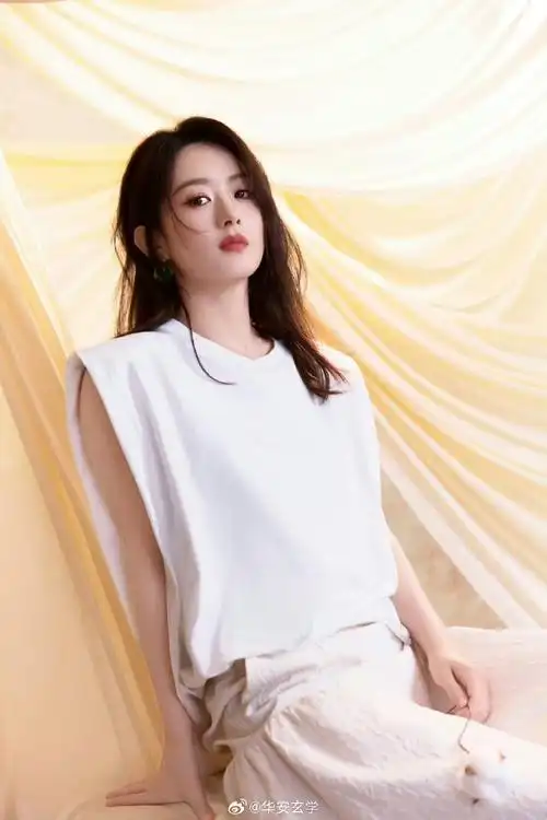 赵丽颖温柔白裙#她的真实身高是多少?