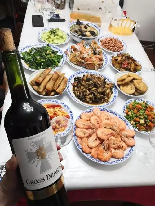 亲自下厨给哥哥生日做大餐