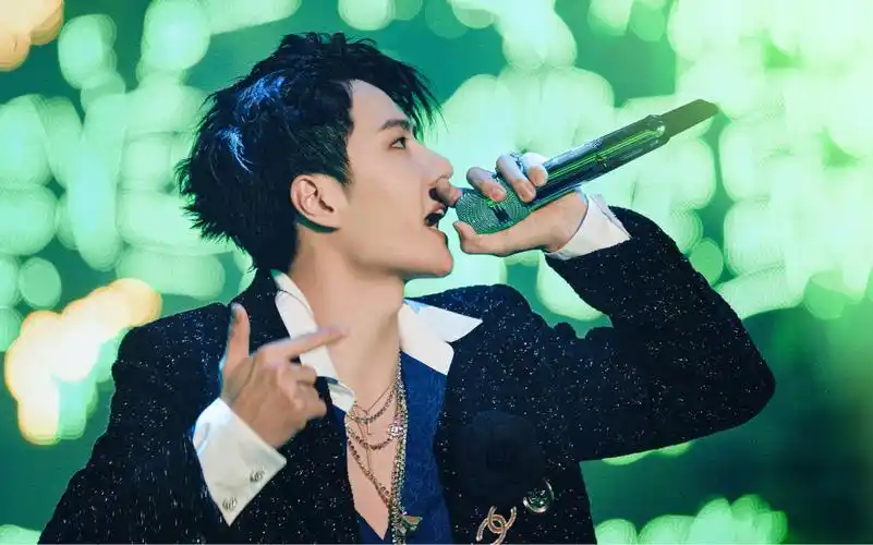 【王一博】《无感》20210717乐华演唱会新编版