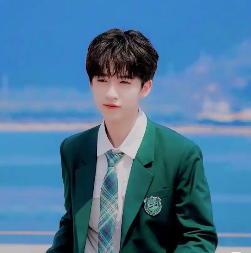 贺峻霖神图🔥建议码起来 深海们快快收藏哦!