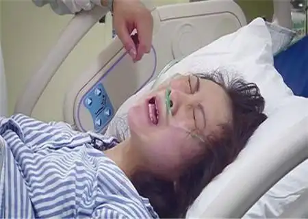 女人生孩子的尴尬经历 感觉脸皮在生完孩子后厚了一层