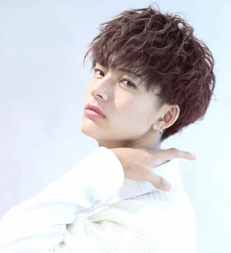 "锡纸烫"|锡纸烫|发型|商城_新浪新闻